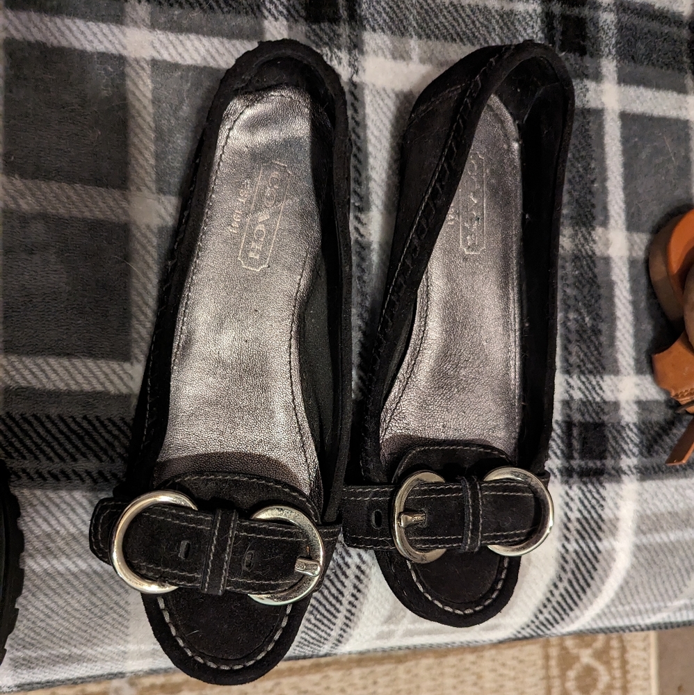 Coach flats